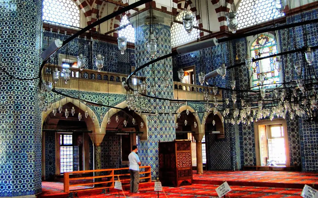 معماری اسلامی مسجد رستم پاشا