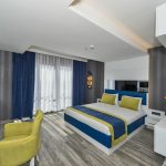 هتل اینتل استانبول ( Inntel Hotel Istanbul ) یک هتل چهار ستاره در منطقه تکسیم استانبول در کشور ترکیه است .